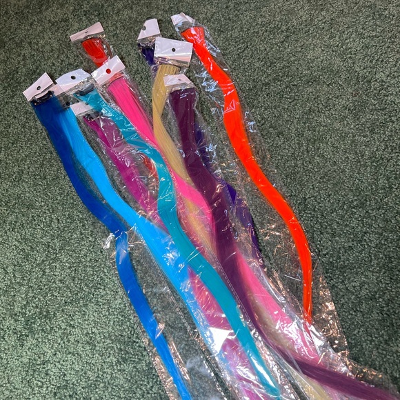 🌈 Colorful Clip-In Hair Streaks Bundle 💇🏼‍♀️ - Picture 2 of 4
